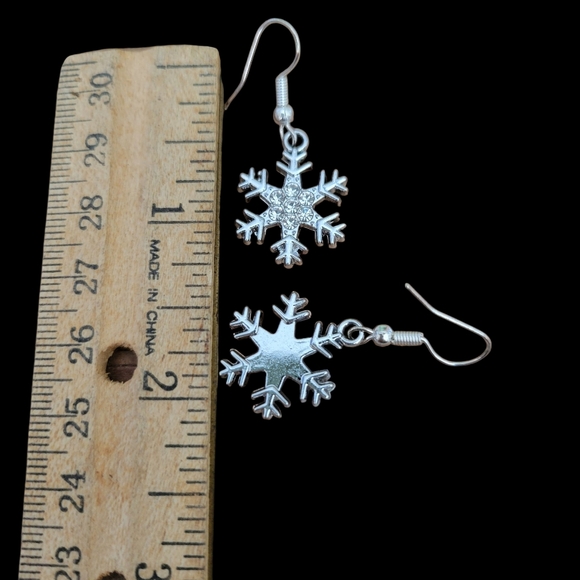Sparkly Snow Flake Earrings - Picture 2 of 2